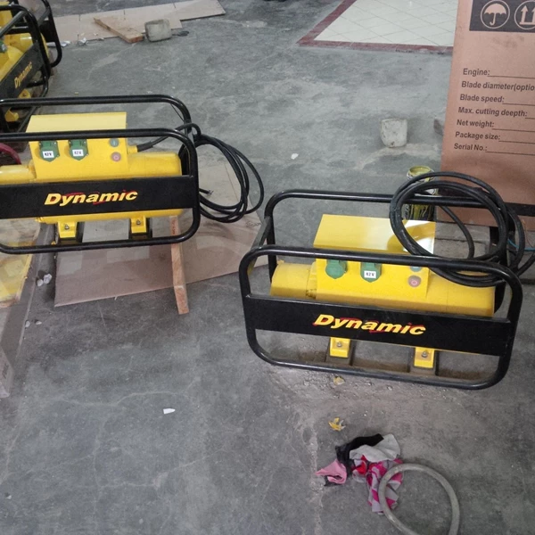 HIGH FREQUENCY CONVERETR CONCRETE VIBRATOR DYNAMIC DHF 54